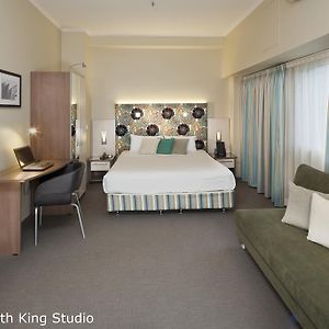 Deluxe Room 1 King Bed